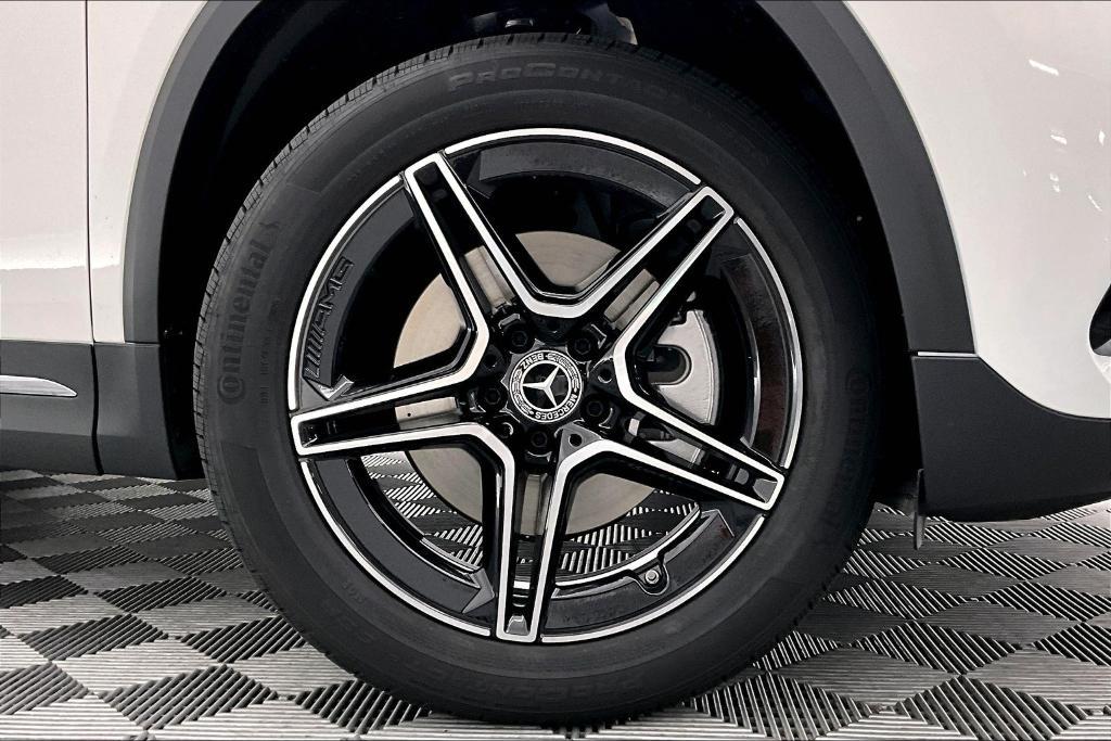 new 2026 Mercedes-Benz GLA 250 car, priced at $44,285
