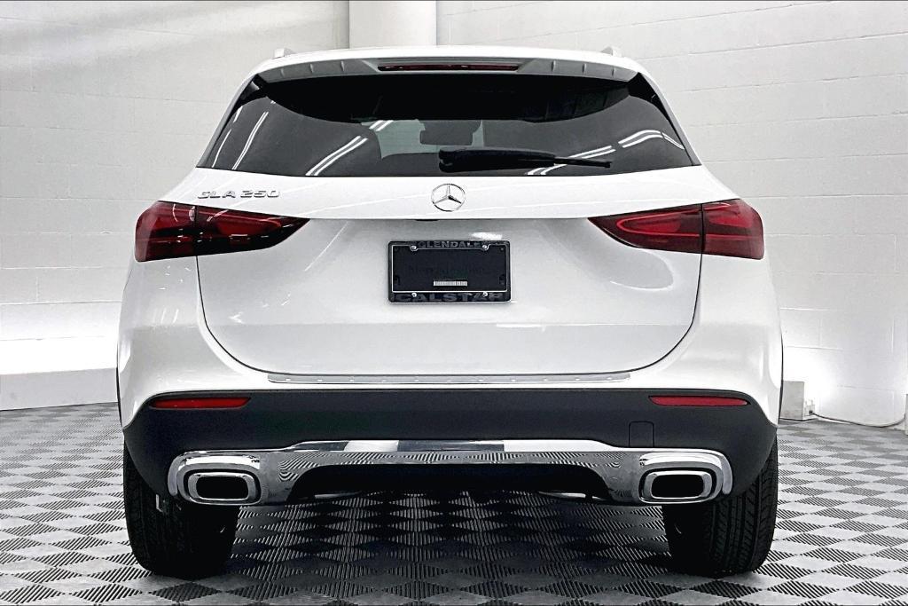 new 2026 Mercedes-Benz GLA 250 car, priced at $44,285