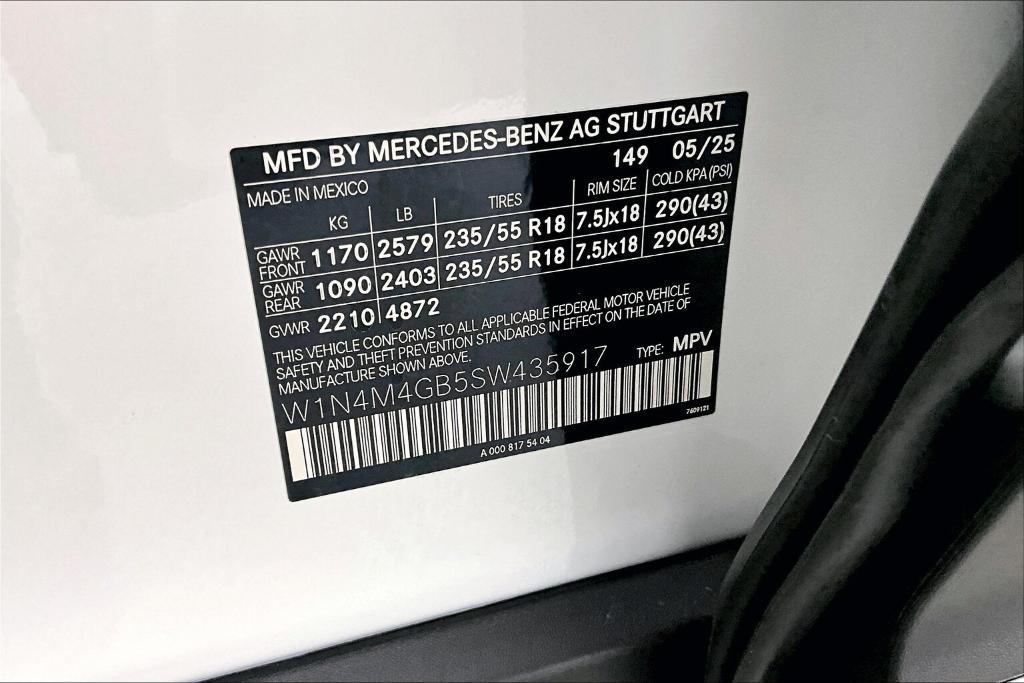 new 2025 Mercedes-Benz GLB 250 car, priced at $47,420