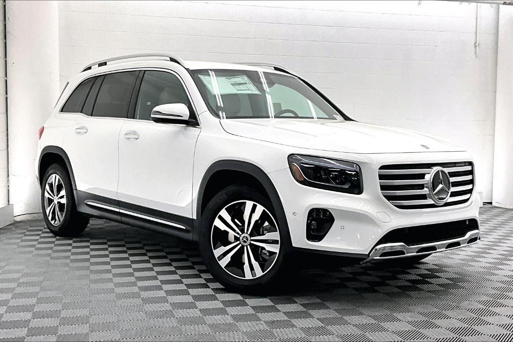 new 2025 Mercedes-Benz GLB 250 car, priced at $47,420