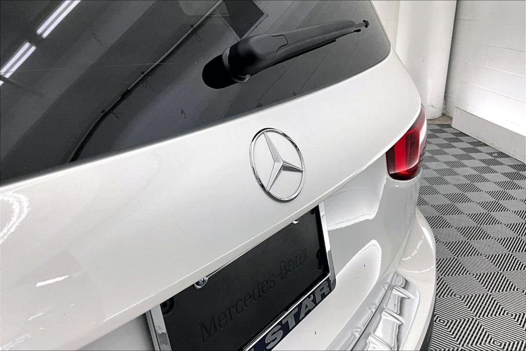 new 2025 Mercedes-Benz GLB 250 car, priced at $47,420