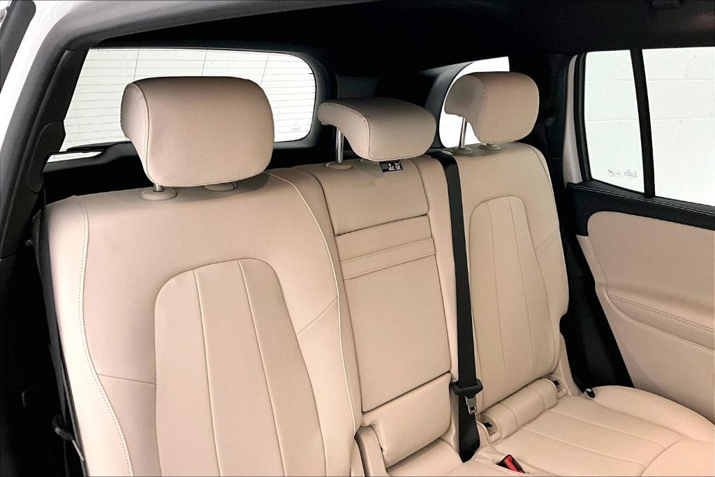 new 2025 Mercedes-Benz GLB 250 car, priced at $47,420