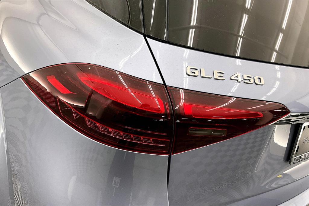 new 2026 Mercedes-Benz GLE 450 car, priced at $85,795