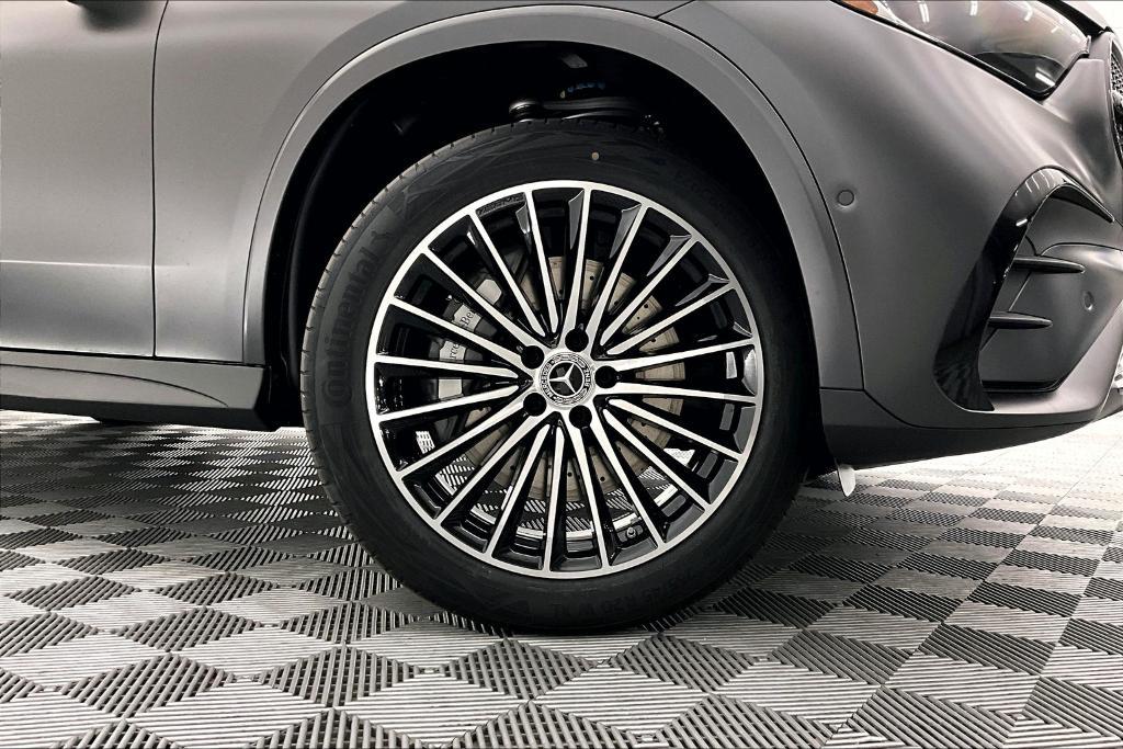 new 2026 Mercedes-Benz GLC 300 car, priced at $69,305