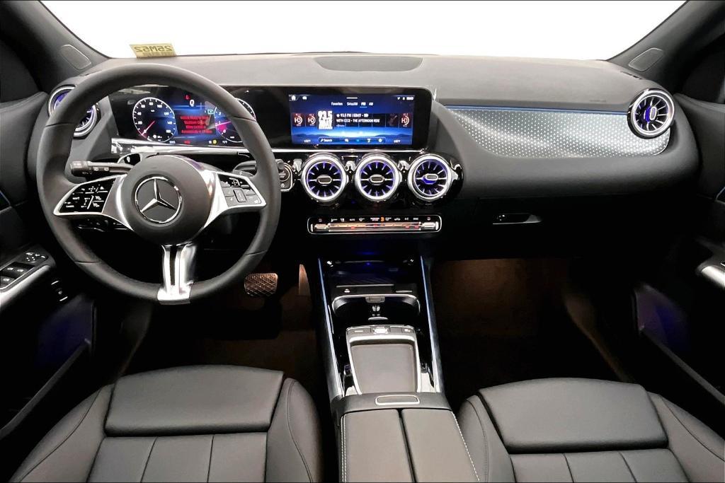 new 2025 Mercedes-Benz GLA 250 car, priced at $44,185