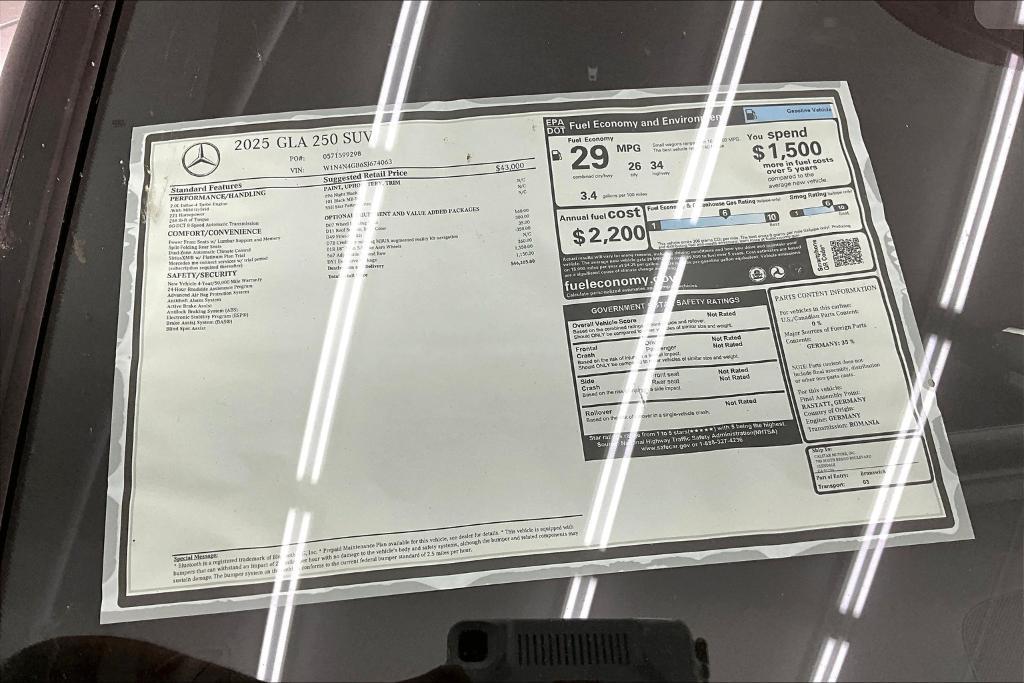 new 2025 Mercedes-Benz GLA 250 car, priced at $46,205