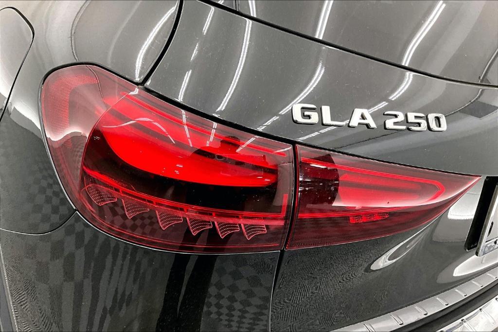 new 2025 Mercedes-Benz GLA 250 car, priced at $46,205