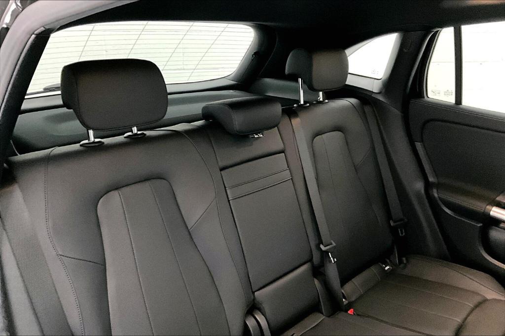new 2025 Mercedes-Benz GLA 250 car, priced at $46,205