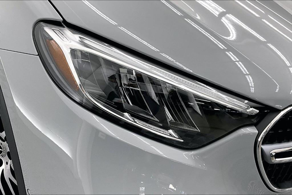 new 2026 Mercedes-Benz GLC 300 car, priced at $55,215