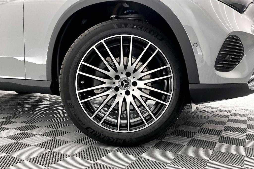 new 2026 Mercedes-Benz GLC 300 car, priced at $55,215