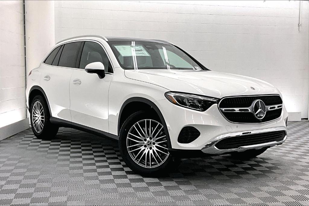 new 2025 Mercedes-Benz GLC 300 car, priced at $52,705