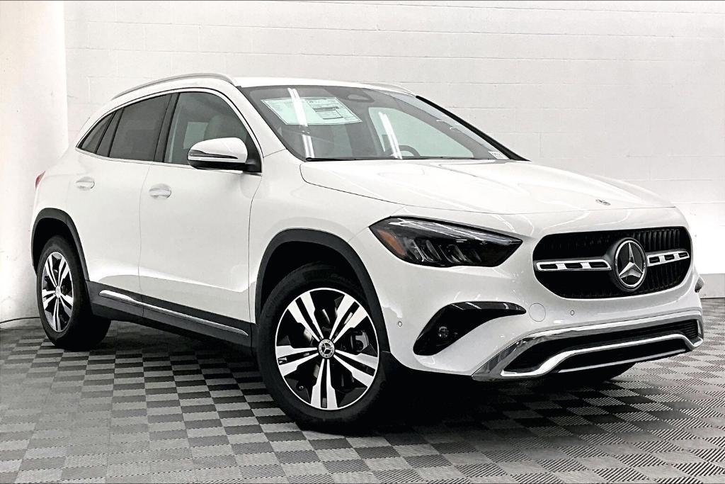 new 2025 Mercedes-Benz GLA 250 car, priced at $44,345