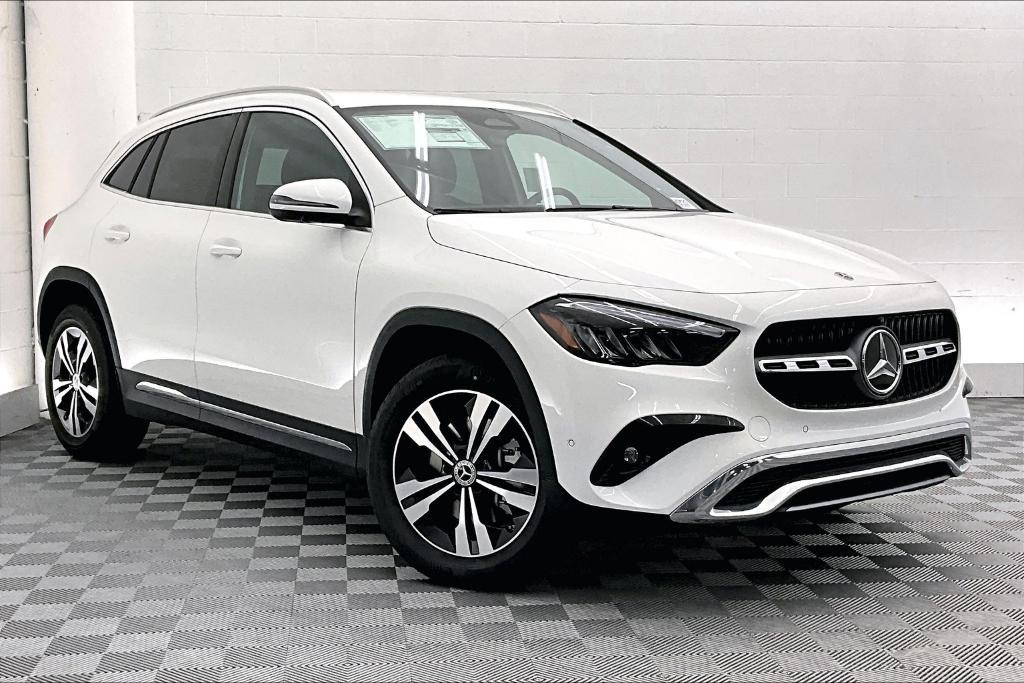 new 2026 Mercedes-Benz GLA 250 car, priced at $44,695