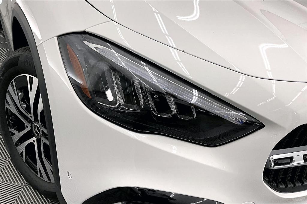 new 2025 Mercedes-Benz GLA 250 car, priced at $45,845