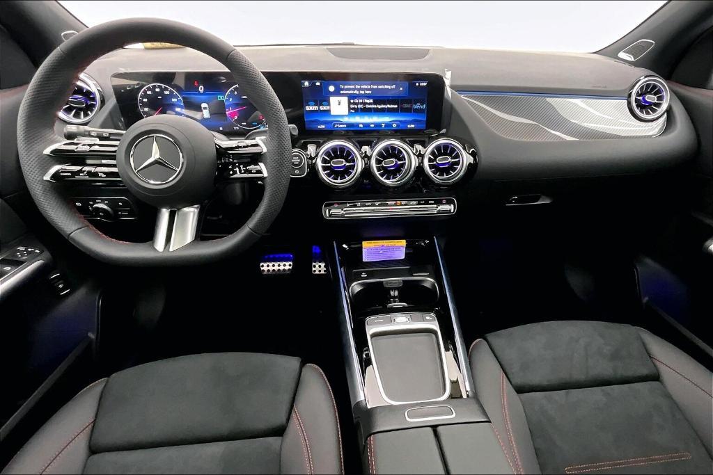 new 2025 Mercedes-Benz GLA 250 car, priced at $51,960