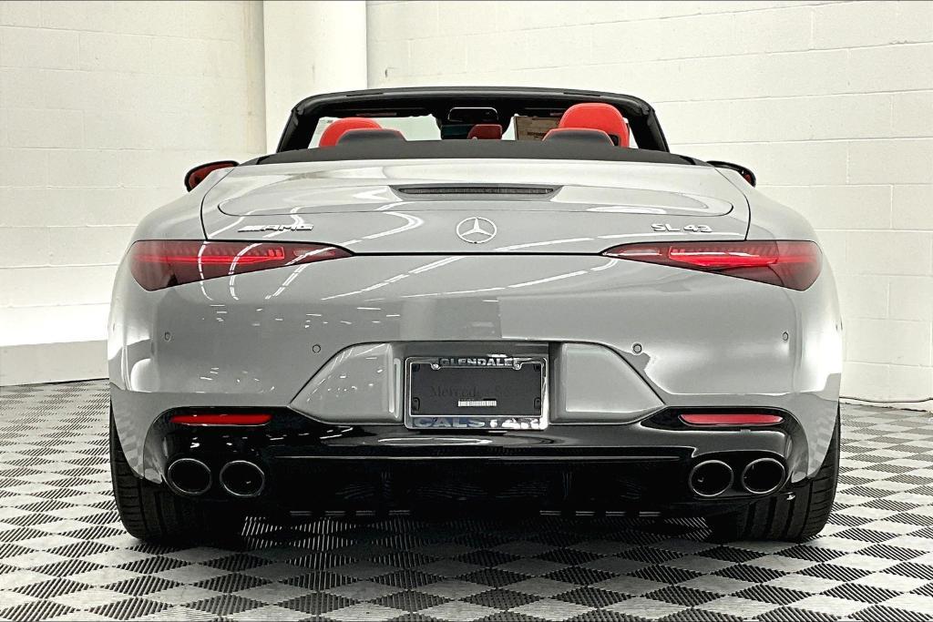 new 2025 Mercedes-Benz AMG SL 43 car, priced at $121,580