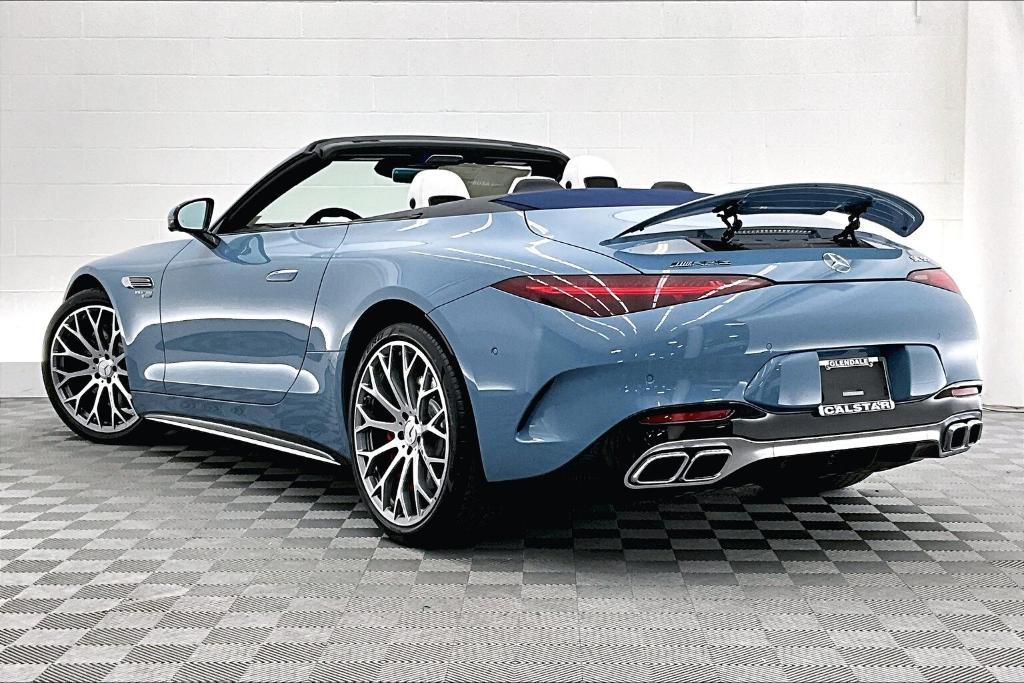 new 2025 Mercedes-Benz AMG SL 55 car, priced at $162,980