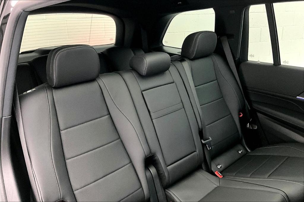 new 2025 Mercedes-Benz GLS 450 car, priced at $97,415