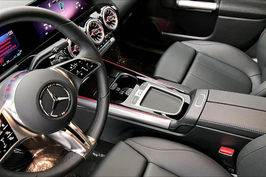 used 2025 Mercedes-Benz GLA 250 car, priced at $37,998