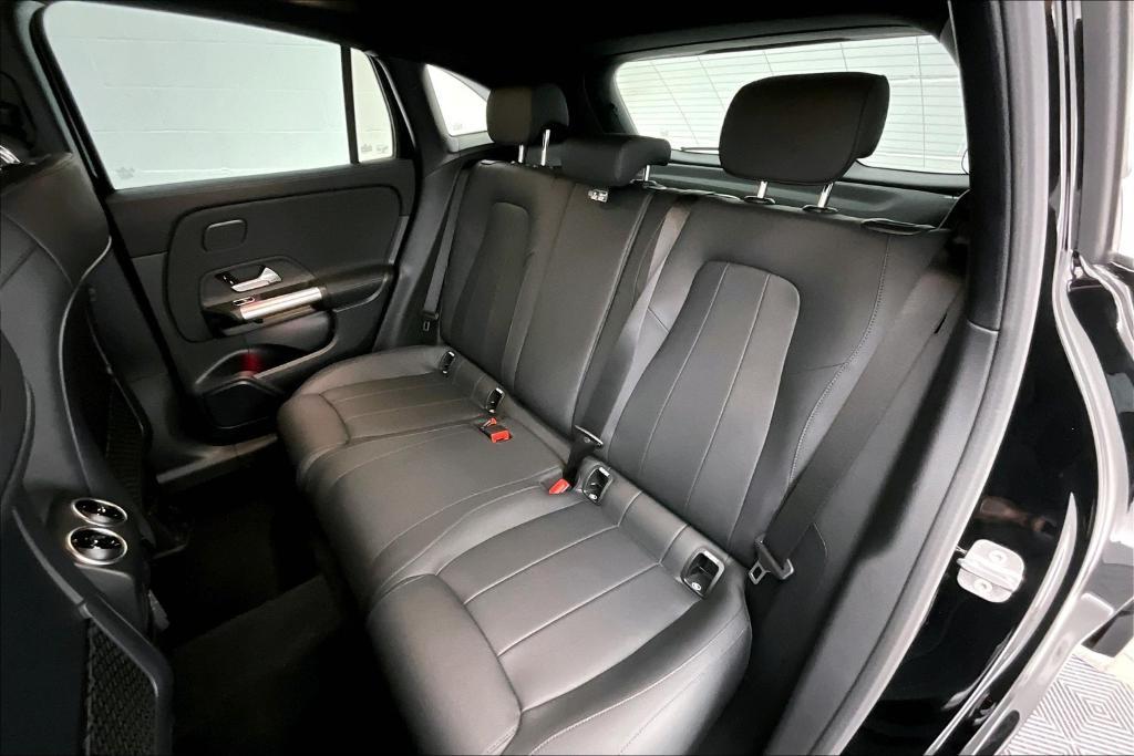 used 2025 Mercedes-Benz GLA 250 car, priced at $37,998