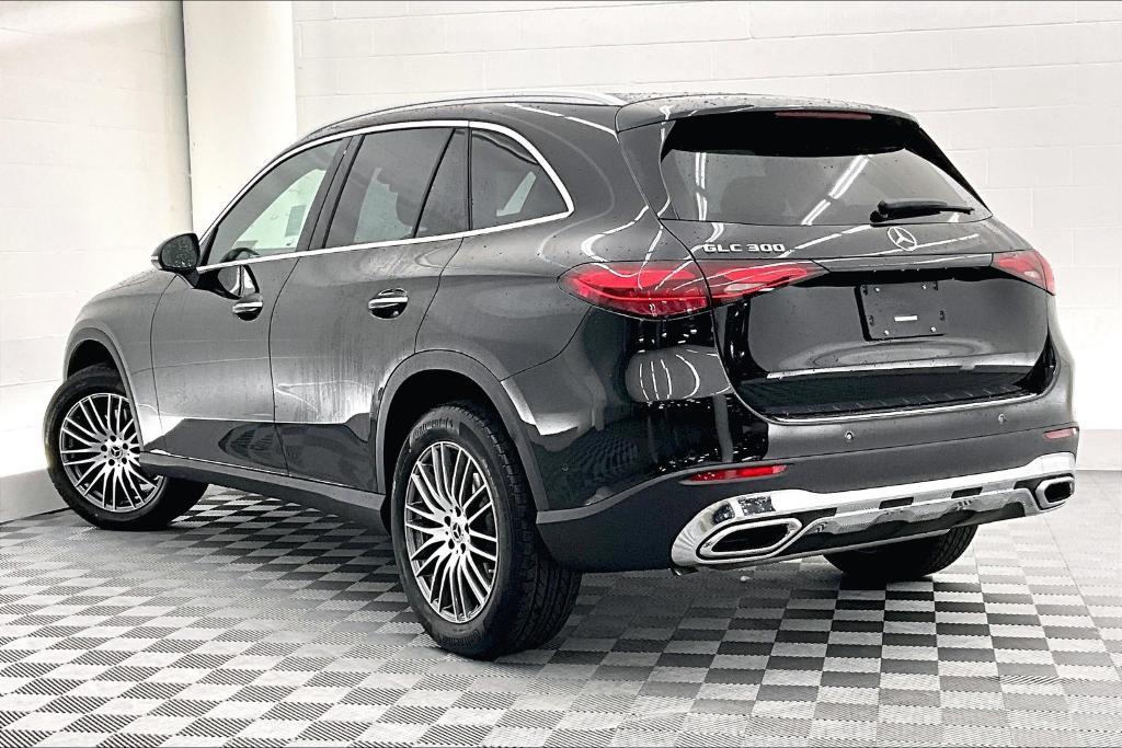 new 2025 Mercedes-Benz GLC 300 car, priced at $53,265