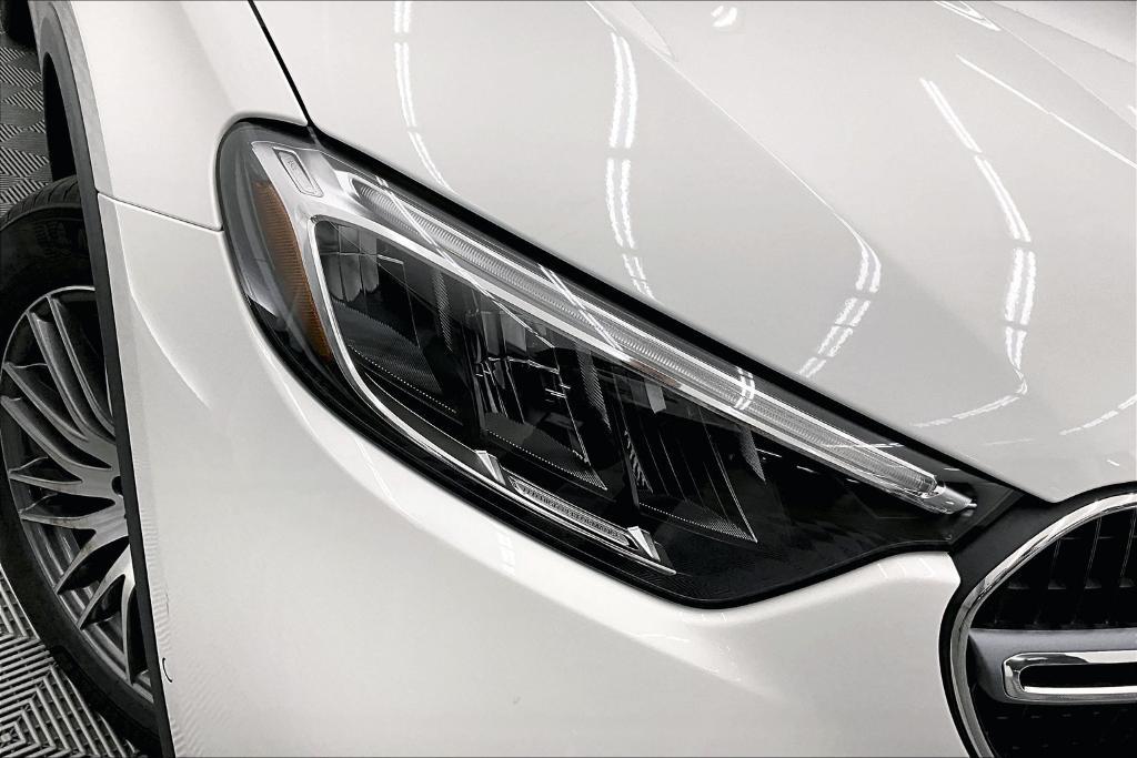 new 2025 Mercedes-Benz GLC 300 car, priced at $52,605