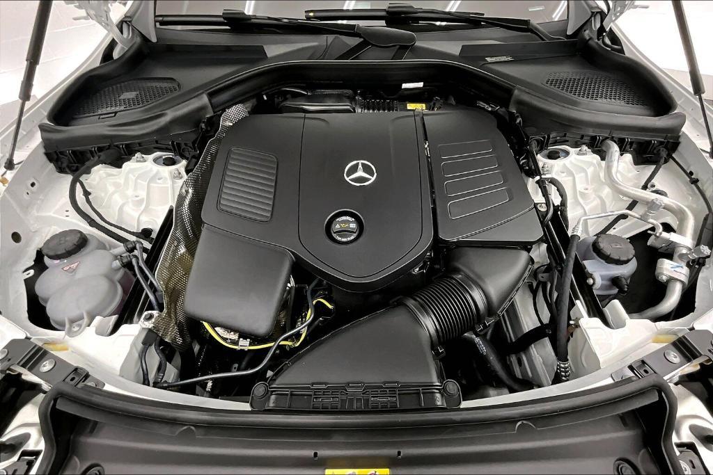 new 2025 Mercedes-Benz GLC 300 car, priced at $52,605