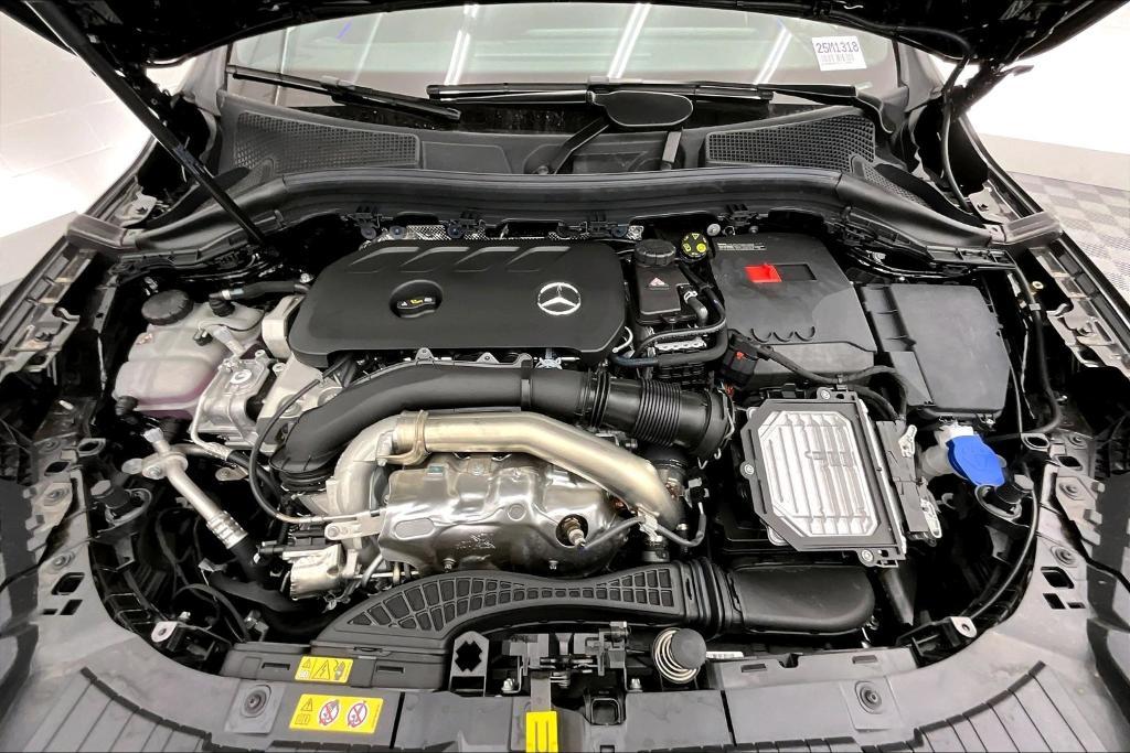 new 2025 Mercedes-Benz GLA 250 car, priced at $44,345