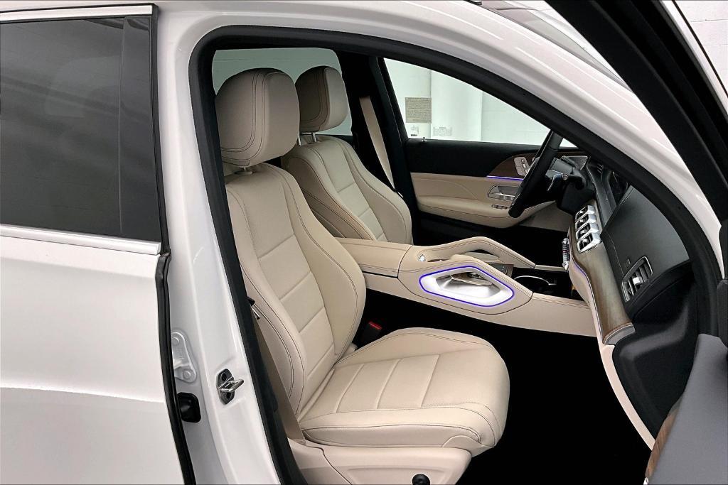 new 2025 Mercedes-Benz GLS 450 car, priced at $91,775