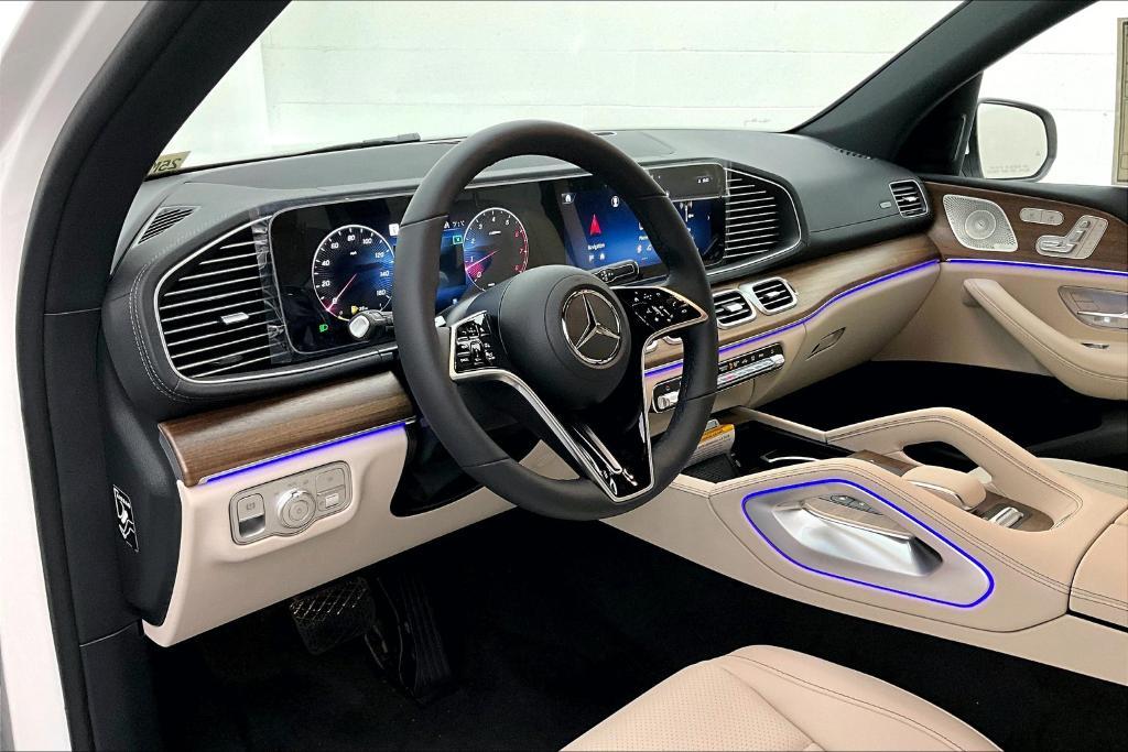 new 2025 Mercedes-Benz GLS 450 car, priced at $91,775