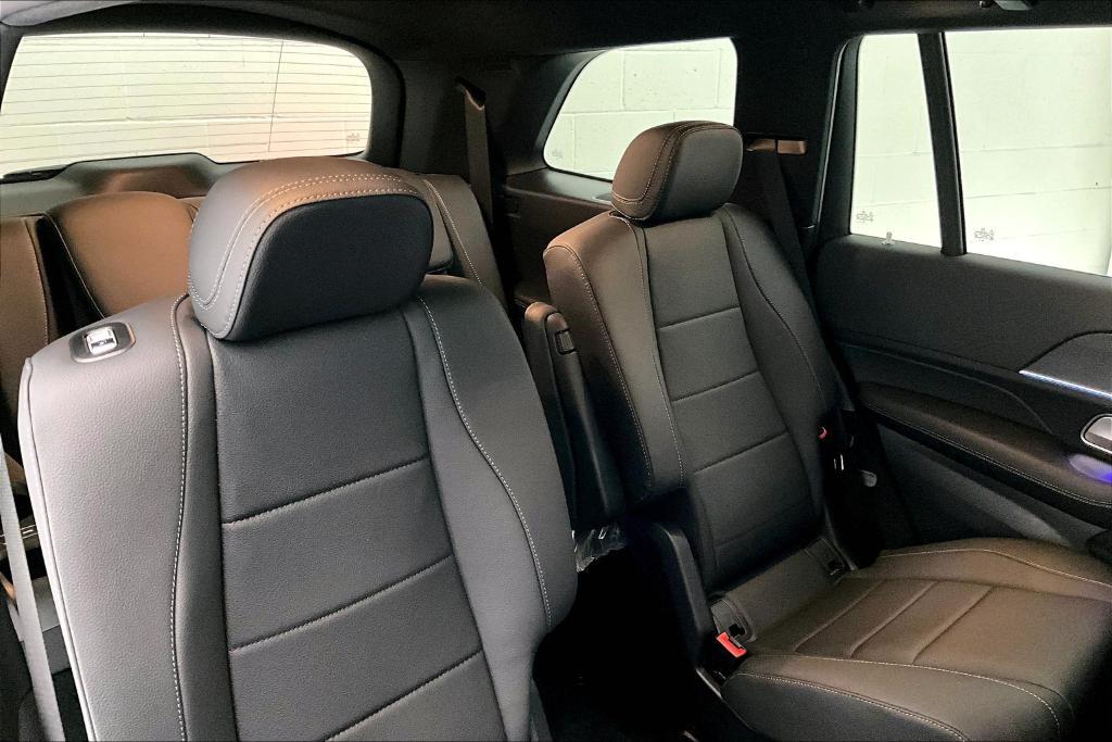 new 2026 Mercedes-Benz GLS 450 car, priced at $93,080