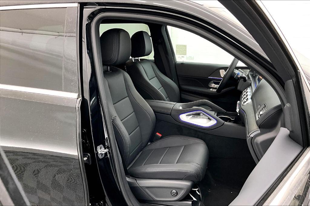 new 2026 Mercedes-Benz GLS 450 car, priced at $93,080