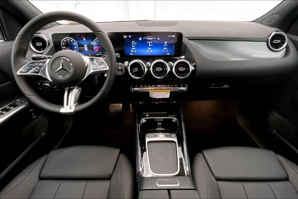 new 2026 Mercedes-Benz GLA 250 car, priced at $42,985