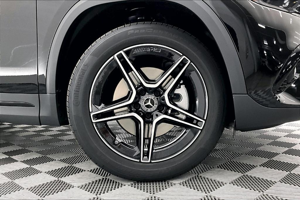 new 2026 Mercedes-Benz GLA 250 car, priced at $42,985