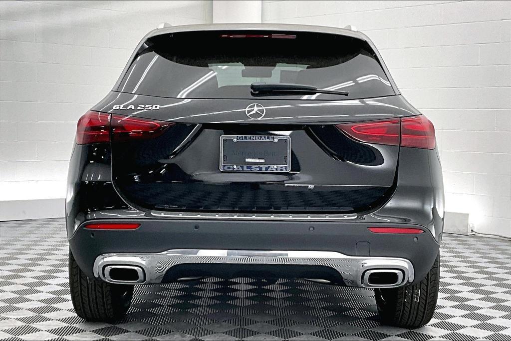 new 2025 Mercedes-Benz GLA 250 car, priced at $46,195