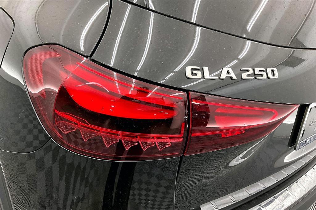 new 2025 Mercedes-Benz GLA 250 car, priced at $46,195