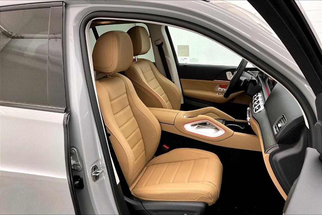 new 2026 Mercedes-Benz GLE 450 car, priced at $81,365