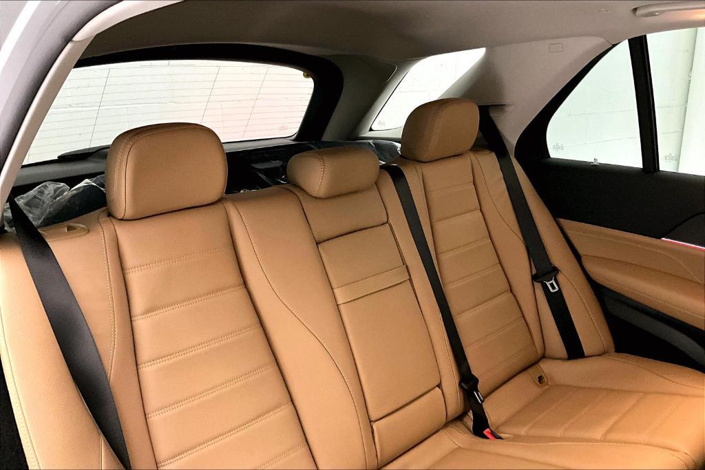 new 2026 Mercedes-Benz GLE 450 car, priced at $81,365