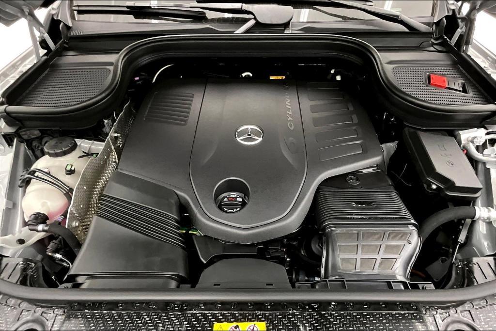 new 2026 Mercedes-Benz GLE 450 car, priced at $81,365