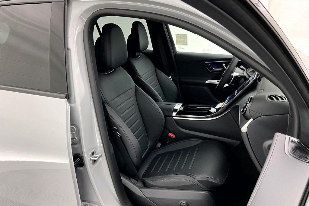 new 2025 Mercedes-Benz GLC 300 car, priced at $57,185