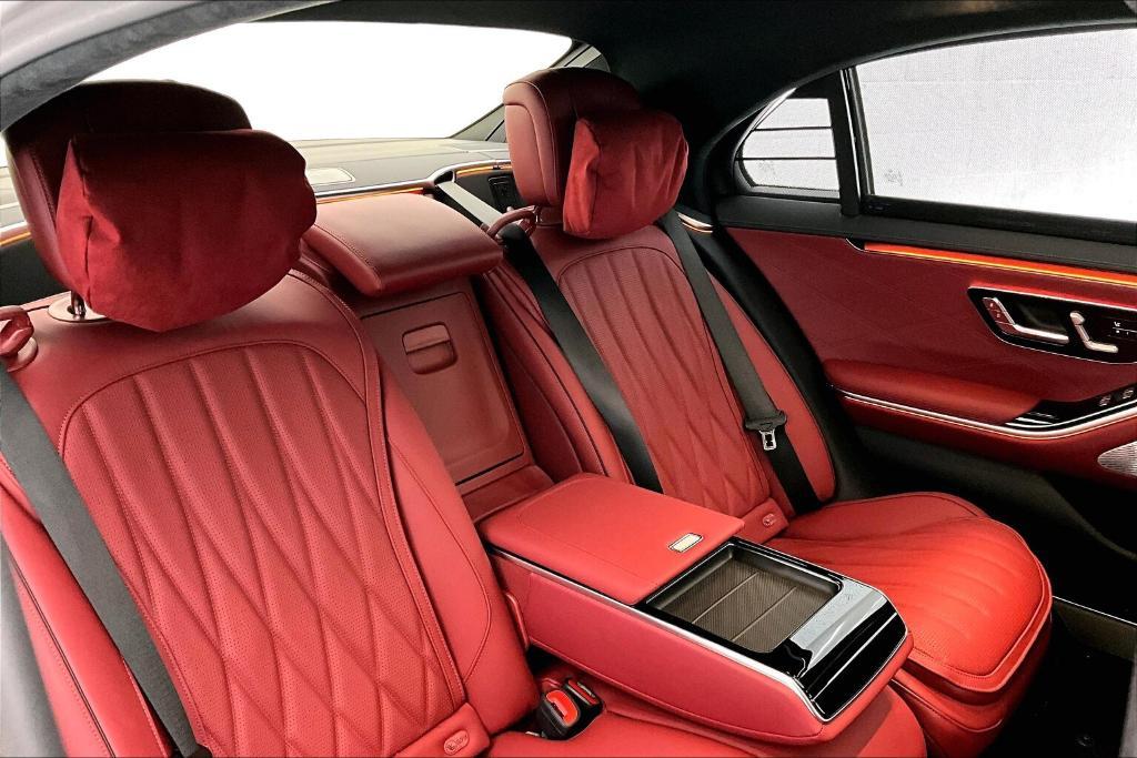 new 2025 Mercedes-Benz AMG S 63 E car, priced at $203,255