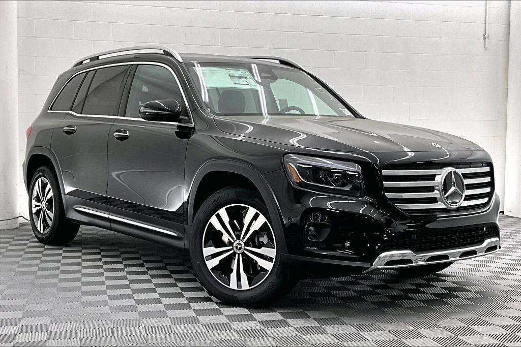 new 2025 Mercedes-Benz GLB 250 car, priced at $47,145