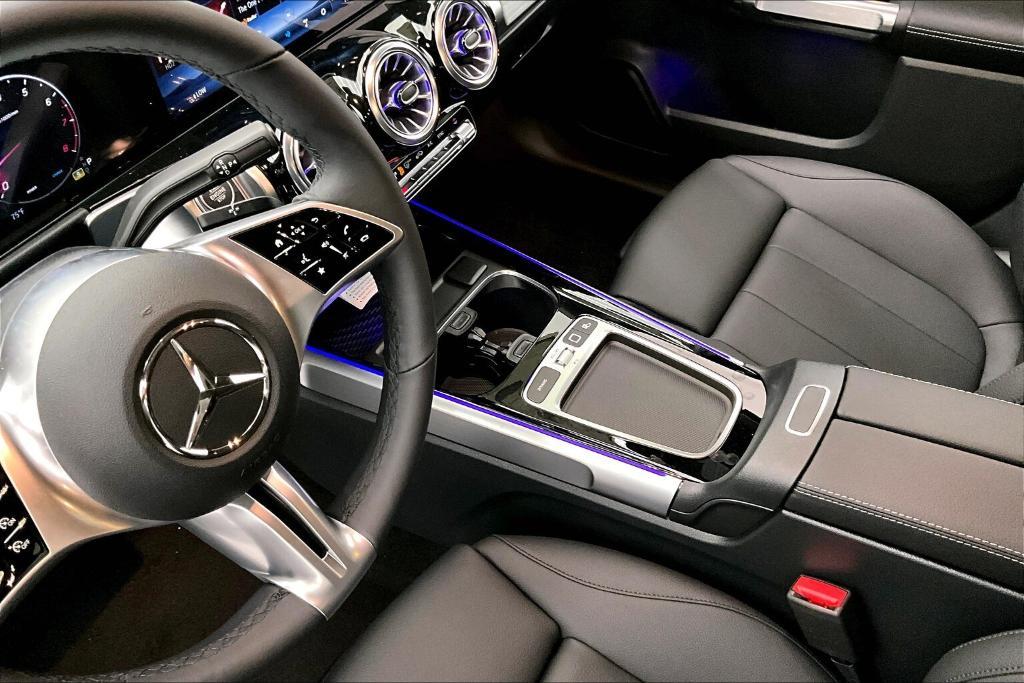 new 2025 Mercedes-Benz GLB 250 car, priced at $47,145