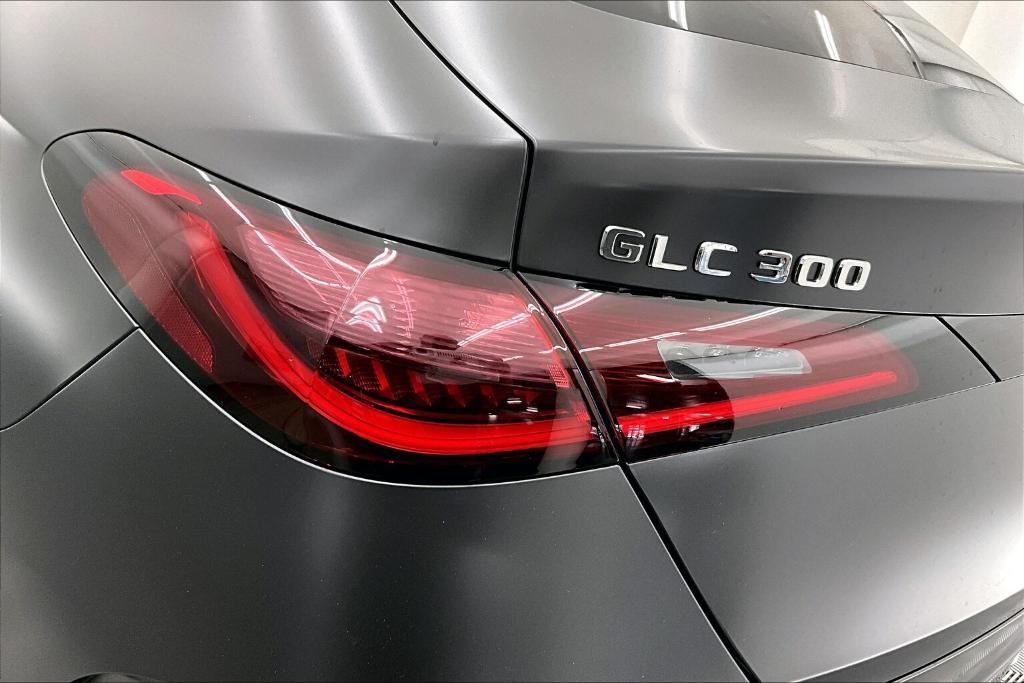 new 2025 Mercedes-Benz GLC 300 car, priced at $69,325