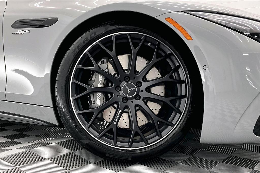 used 2025 Mercedes-Benz AMG SL 43 car, priced at $106,788