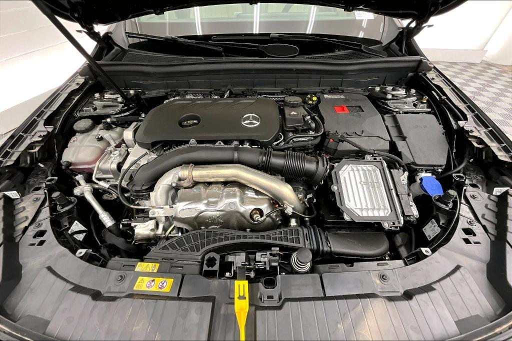 new 2026 Mercedes-Benz GLB 250 car, priced at $47,595