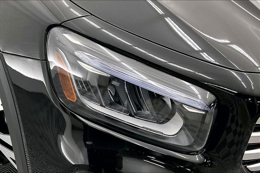 new 2026 Mercedes-Benz GLB 250 car, priced at $47,595