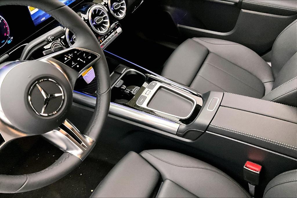 new 2025 Mercedes-Benz GLA 250 car, priced at $45,845