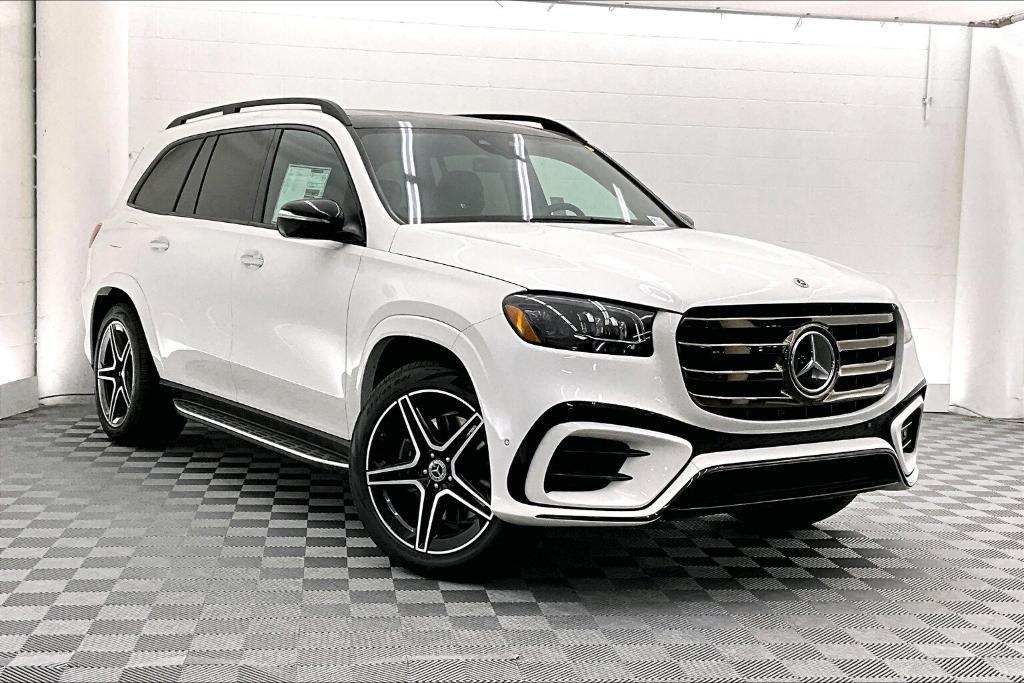 new 2025 Mercedes-Benz GLS 450 car, priced at $95,915