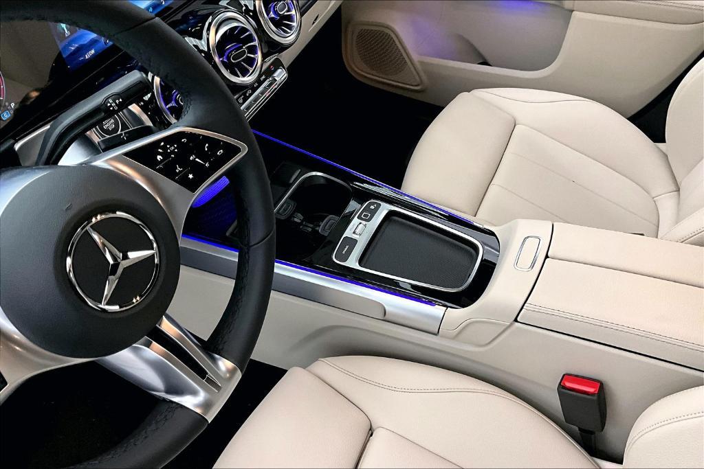 new 2025 Mercedes-Benz GLB 250 car, priced at $47,145
